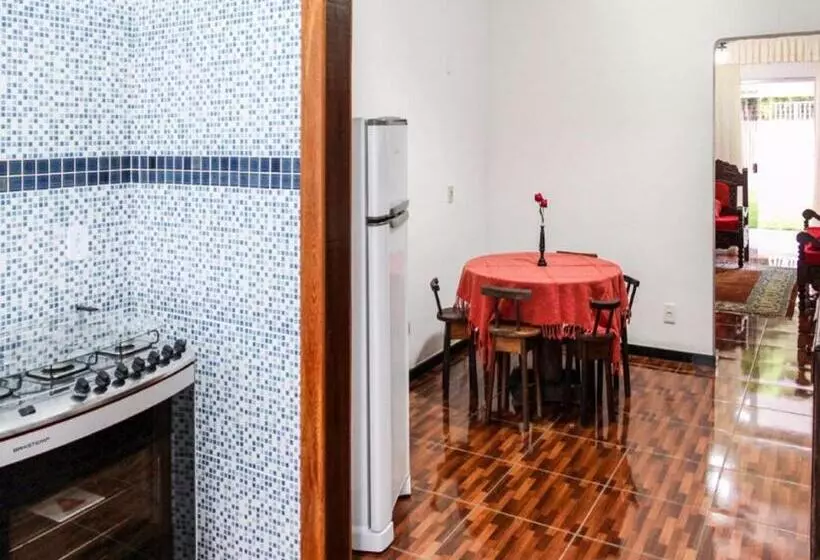 ユースホステル Restaurante & Pousada Almescla