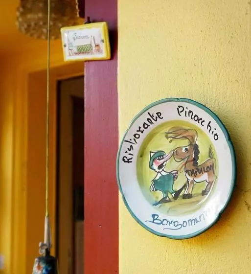 ベッドアンドブレックファースト Bed&breakfast Pinocchio