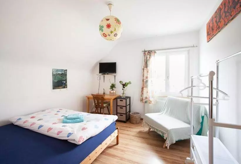 ベッドアンドブレックファースト Bed&breakfast Pinocchio