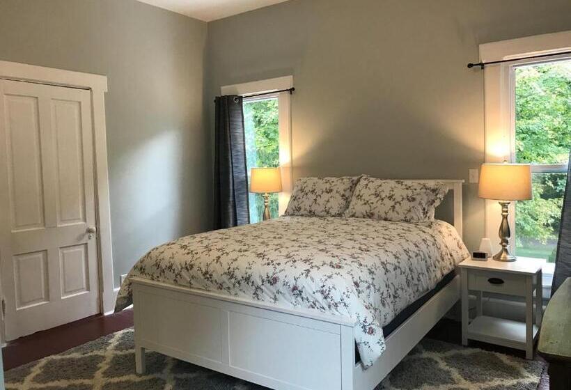 ベッドアンドブレックファースト The Rogan House