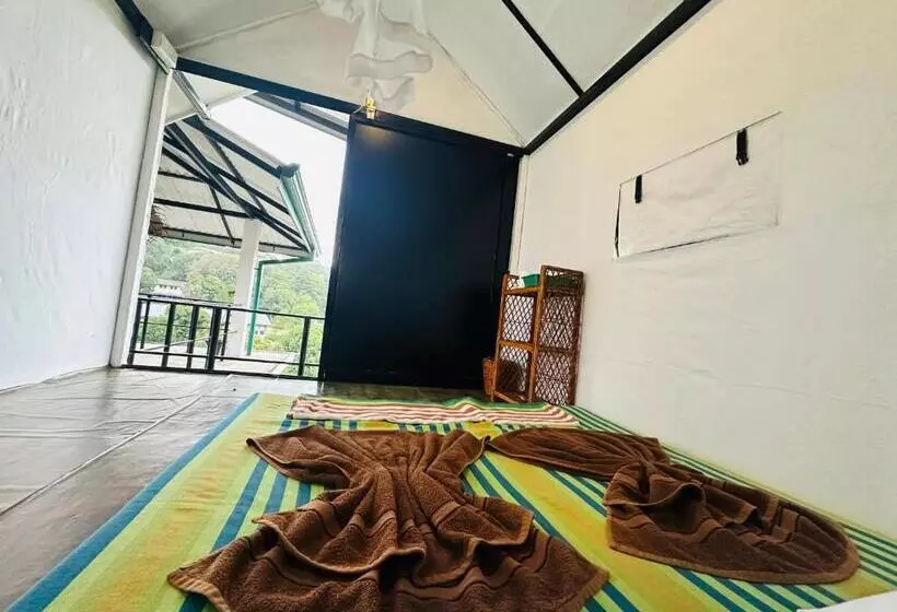 Aamiaismajoitus (B&B) The Sky Tents