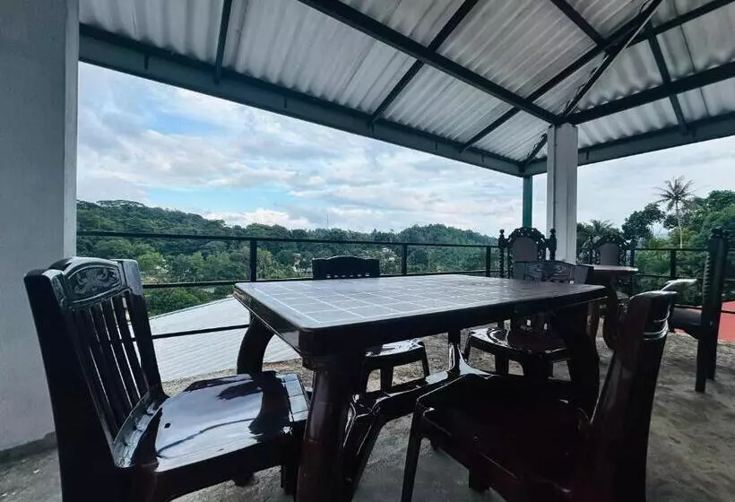 Aamiaismajoitus (B&B) The Sky Tents