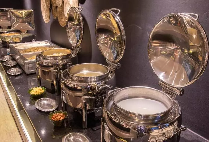 Hotelli Atrium Suvarnabhumi