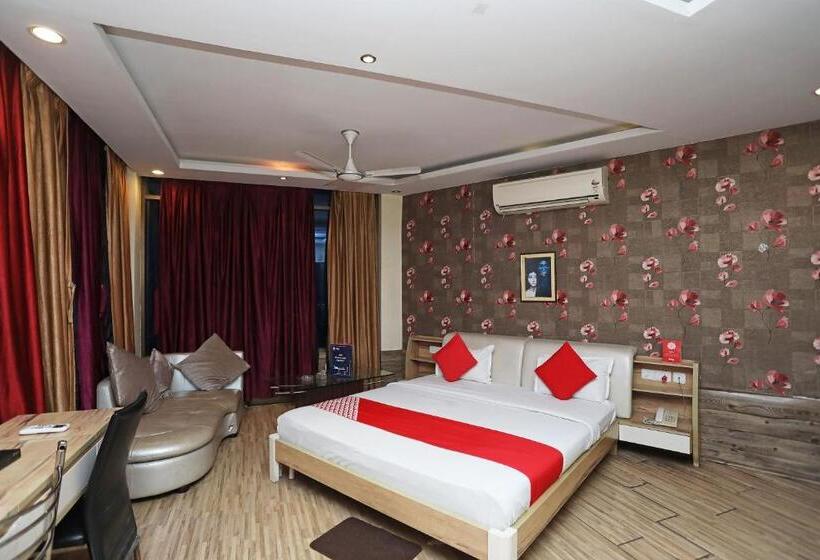 Отель River Bay Resort