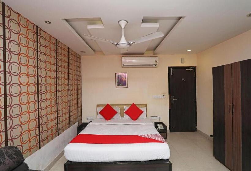 Отель River Bay Resort