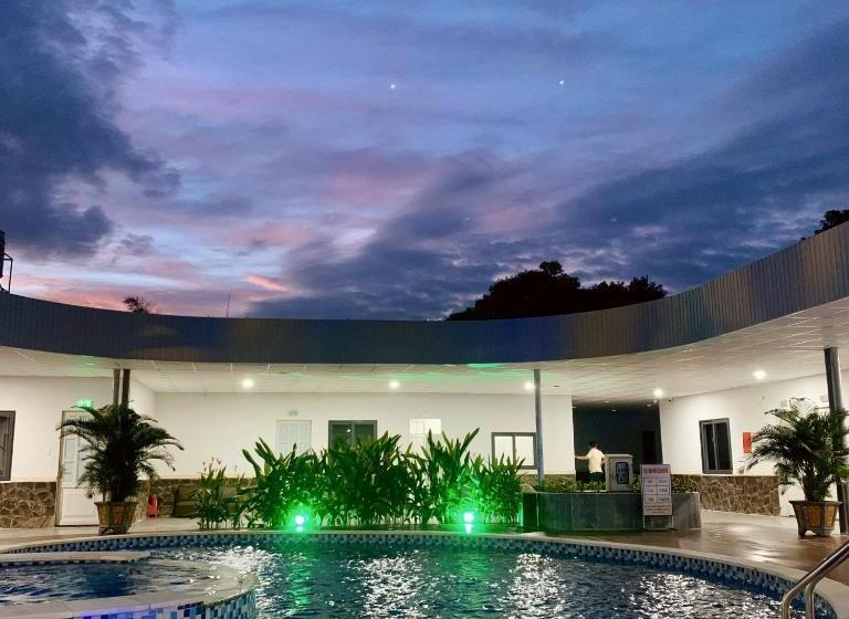 هتل Khách Sạn Khang điền 2