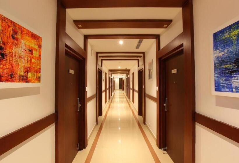 בית מלון כפרי National Park Residency