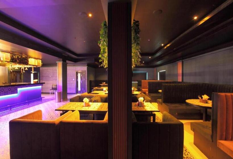 فندق National Park Residency