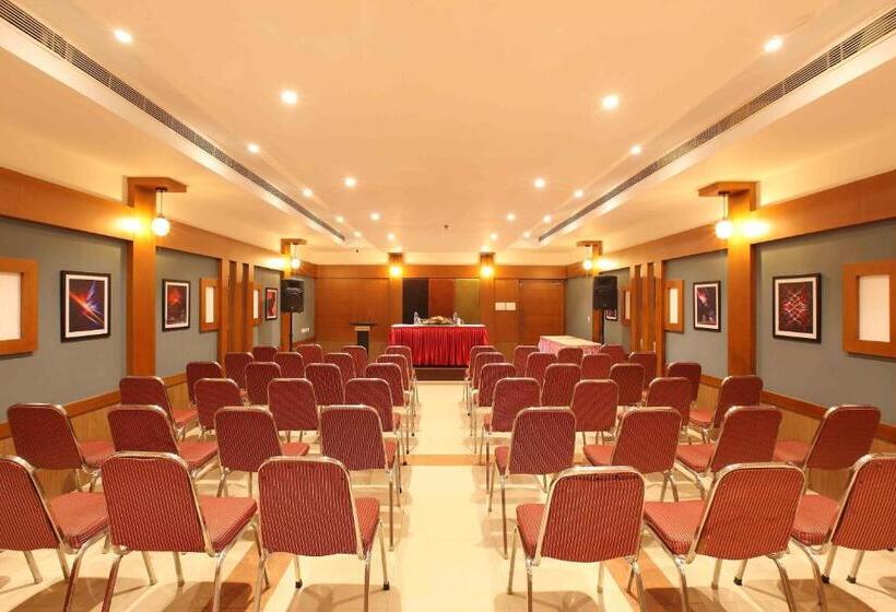 בית מלון כפרי National Park Residency