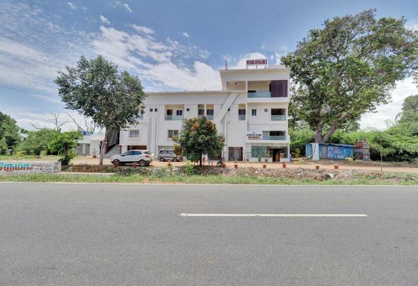 Hotel Oyo Flagship Green Park Residency