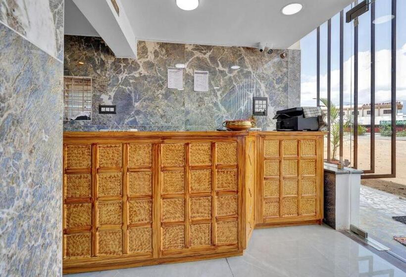 Hotel Oyo Flagship Green Park Residency