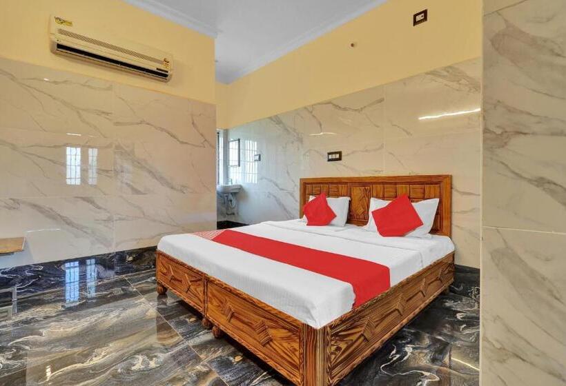 Hotel Oyo Flagship Green Park Residency