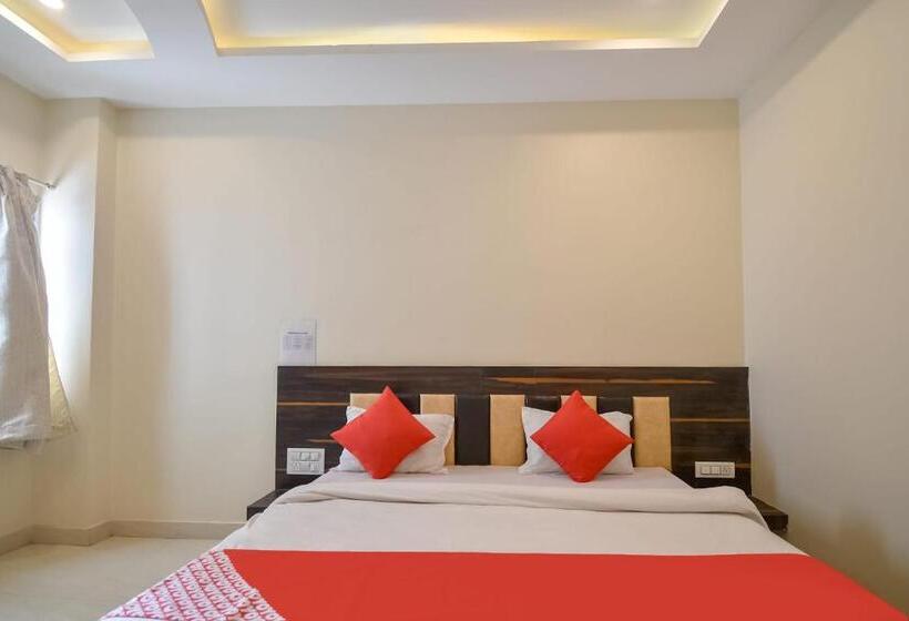 Szálloda Oyo Tulshi Residency