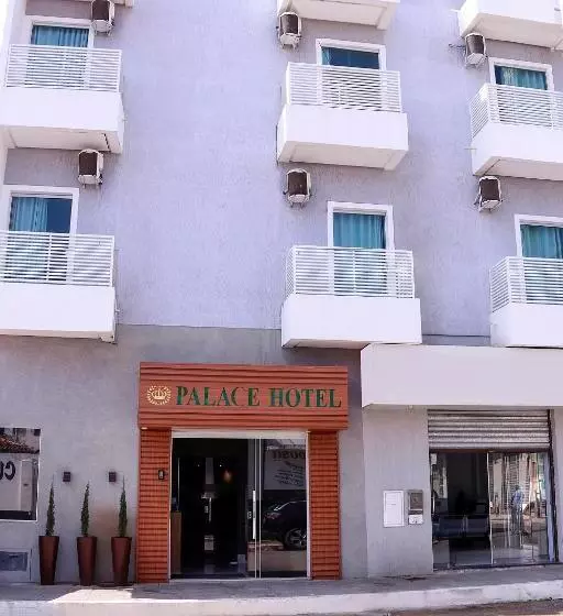 ホテル Palace
