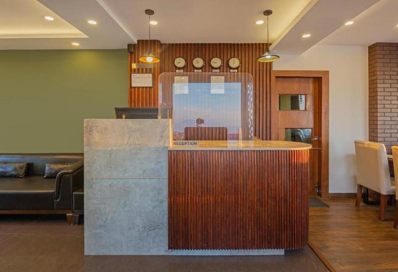 Hotelli Treebo The Northern Retreat Resort With Mountain View