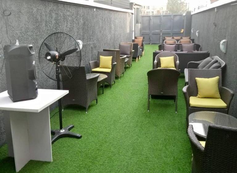 Ocean Park Hotel,lekki Phase 1