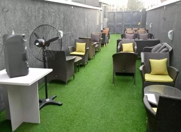 Ocean Park Hotel,lekki Phase 1