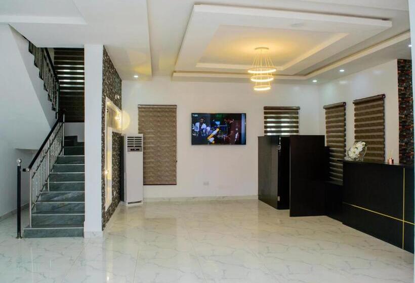 Ocean Park Hotel,lekki Phase 1