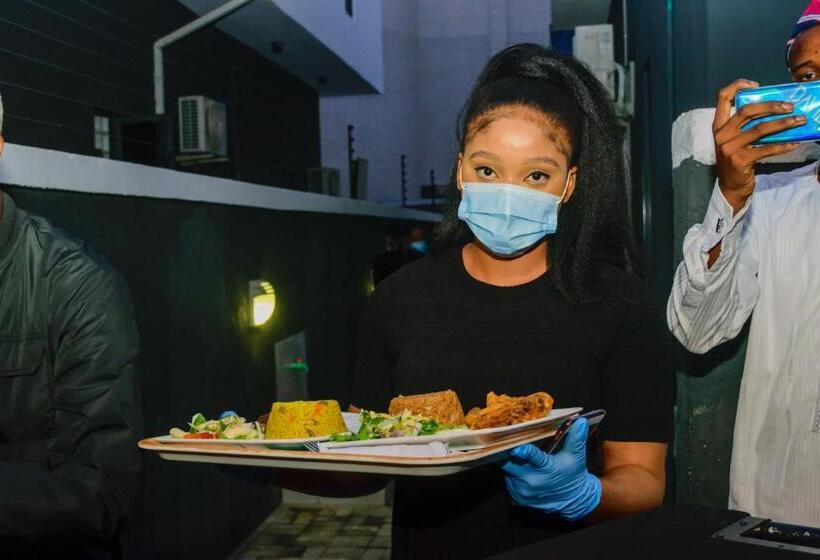 Ocean Park Hotel,lekki Phase 1