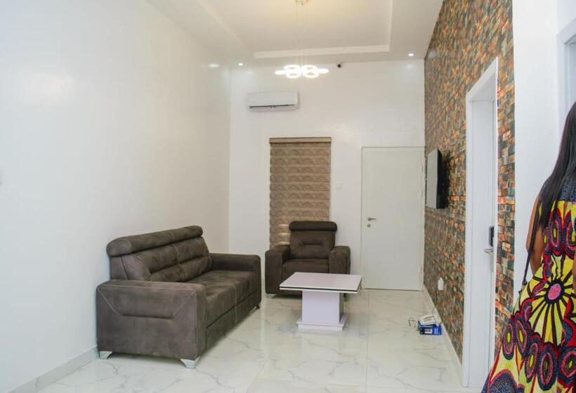 Ocean Park Hotel,lekki Phase 1