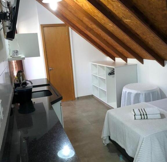 بنسيون Casa Das Flores