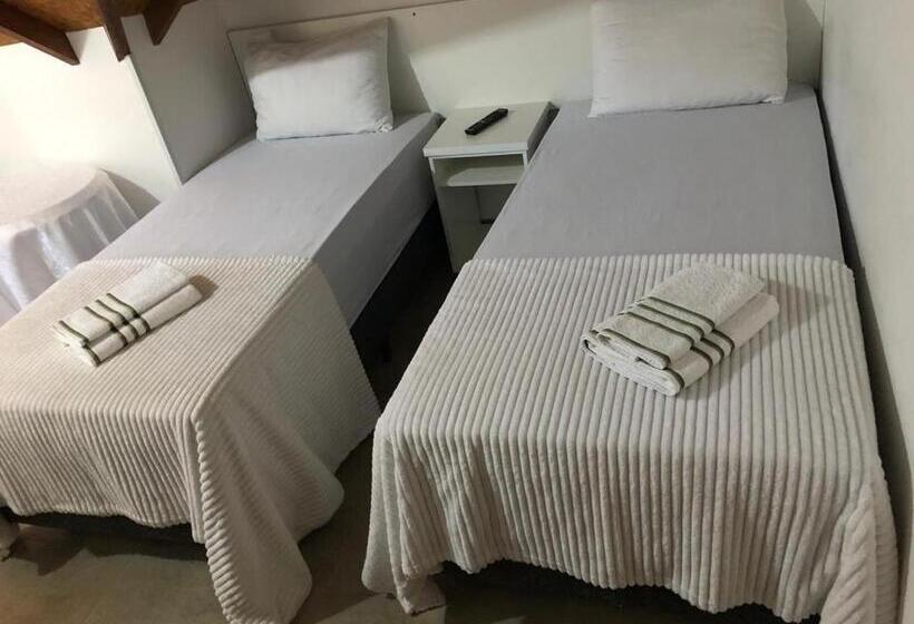 بنسيون Casa Das Flores