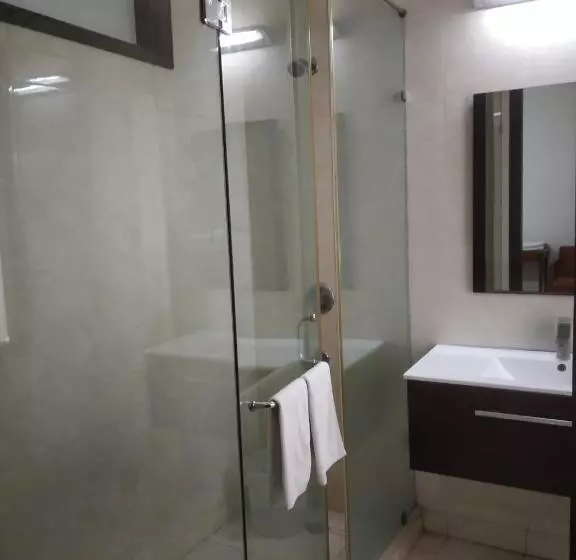 ペンション Deluxe Suite In Manor Inn Suites B 54, Sector 92