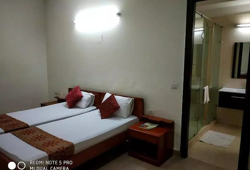 ペンション Deluxe Suite In Manor Inn Suites B 54, Sector 92