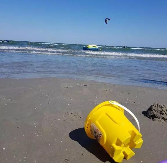 Majatalo Eros Beach Resort