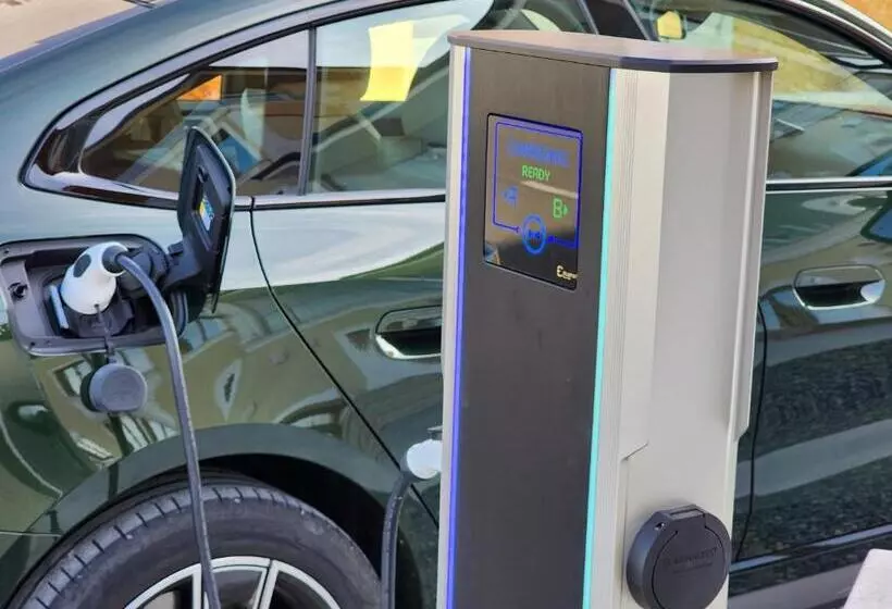 Majatalo Eros Beach Resort