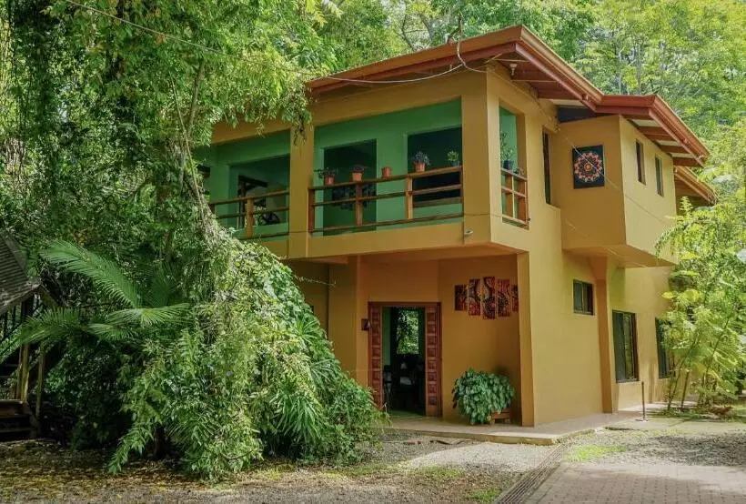 ペンション Hospedaje El Bosquecito