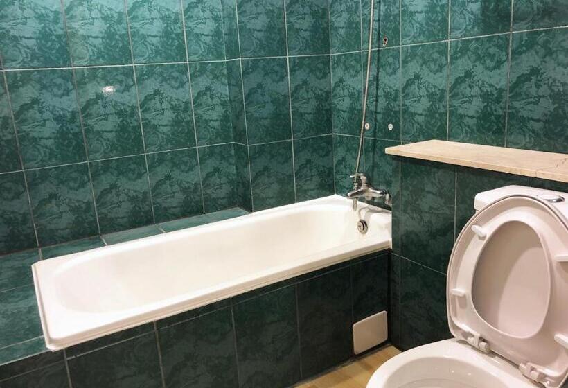 پانسیون Kaohsiung Time S