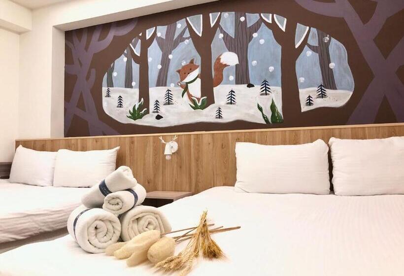 پانسیون Kaohsiung Time S