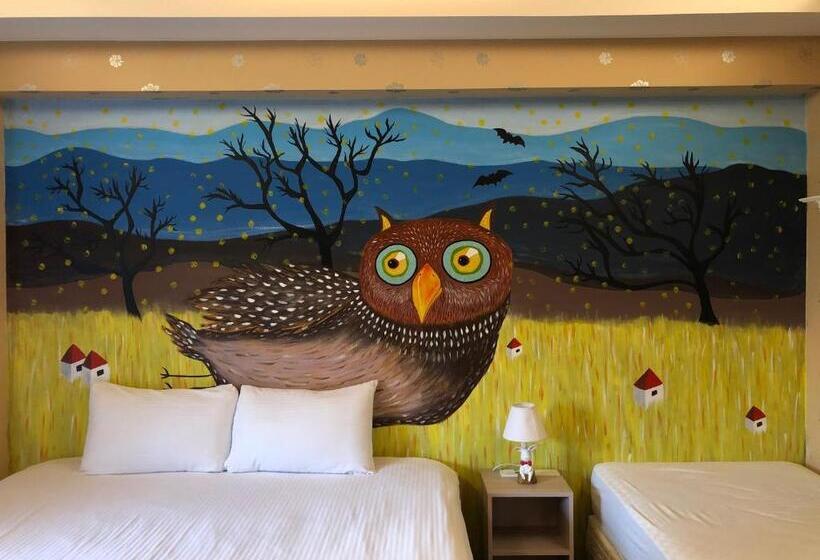 پانسیون Kaohsiung Time S