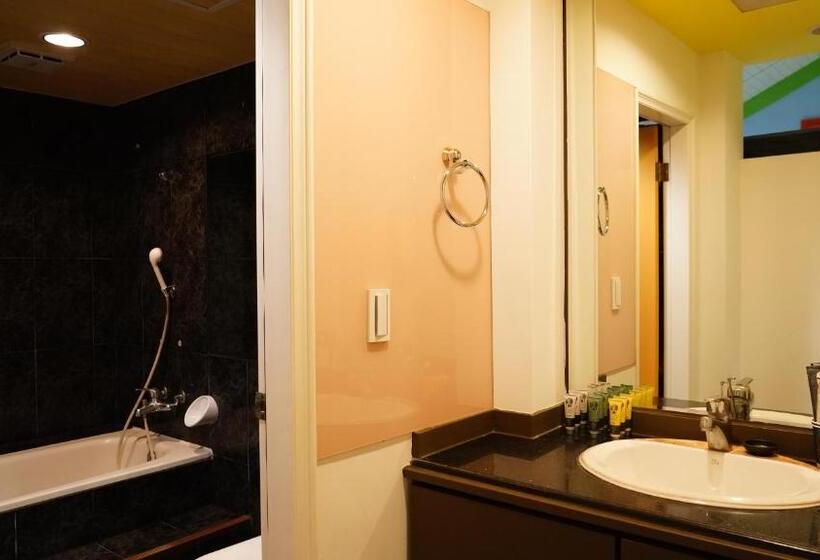 پانسیون Kaohsiung Time S