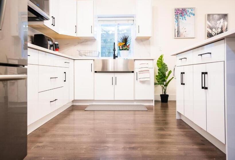 پانسیون Merv S Lodge