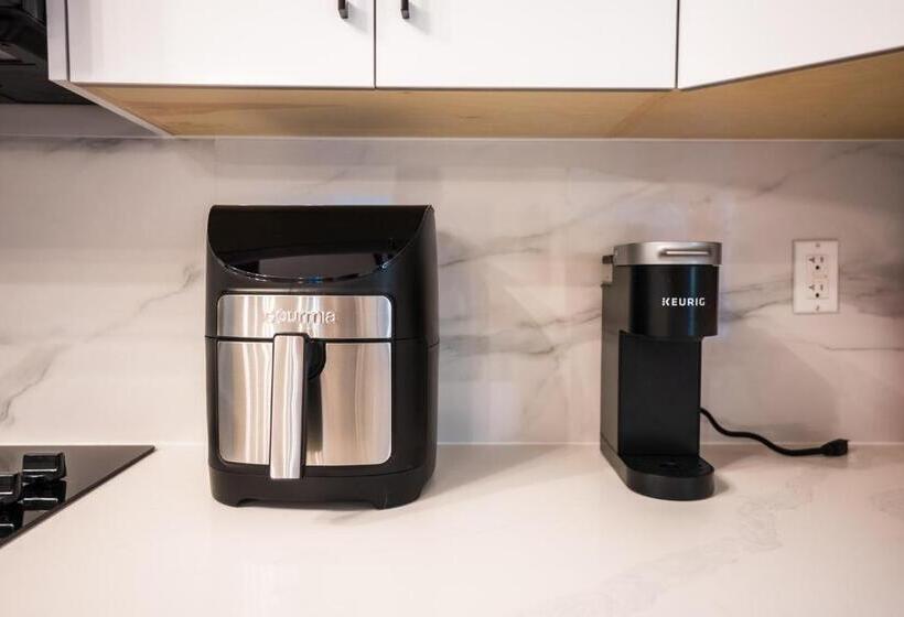 پانسیون Merv S Lodge