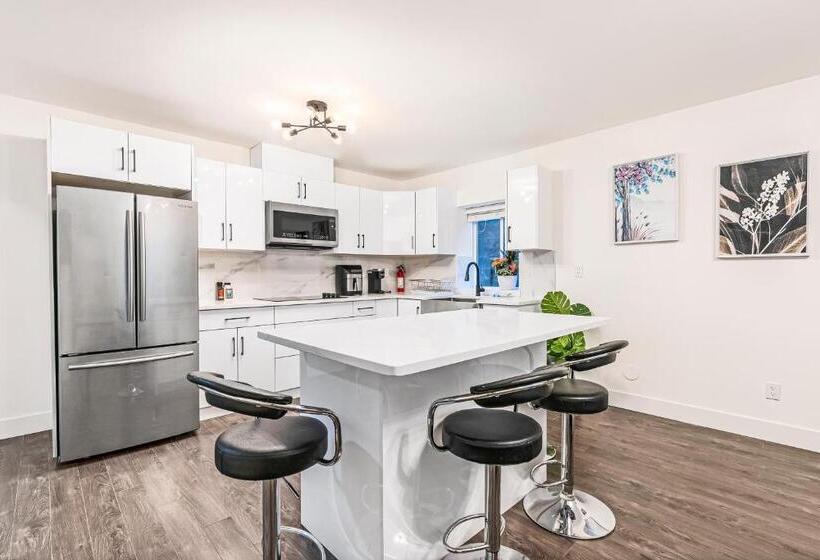 پانسیون Merv S Lodge