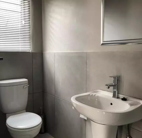 ペンション Odelia Guest House