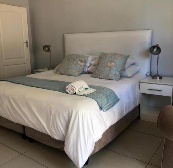 פנסיון Odelia Guest House