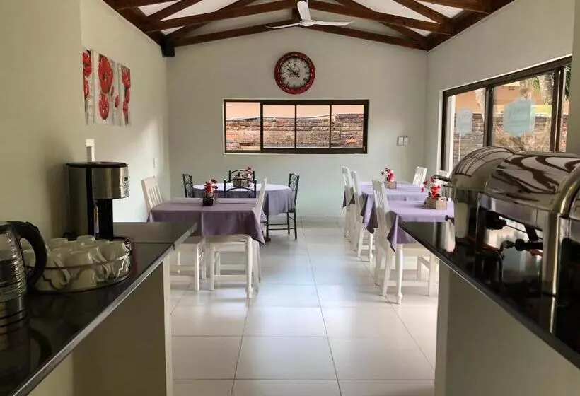ペンション Odelia Guest House