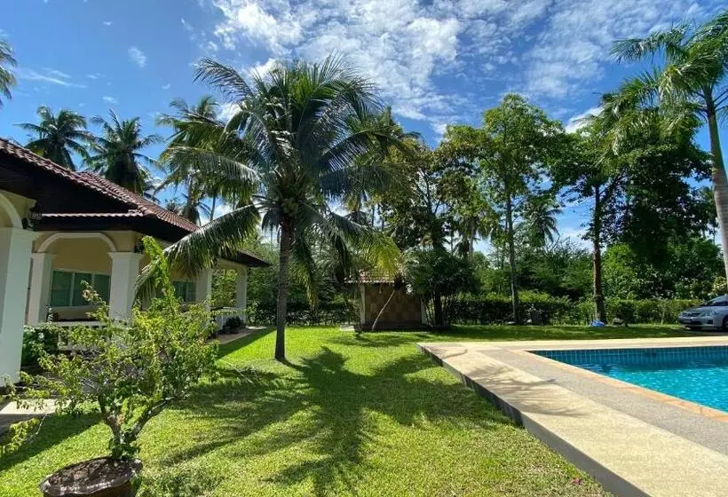 Majatalo Palm Gardens Resort, Bang Saphan