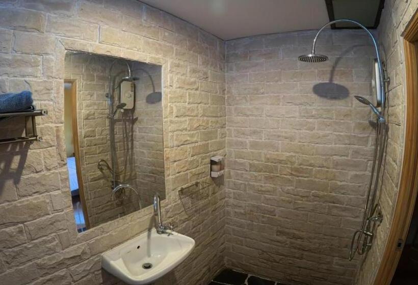 Majatalo Sapparot Bar & Bungalows