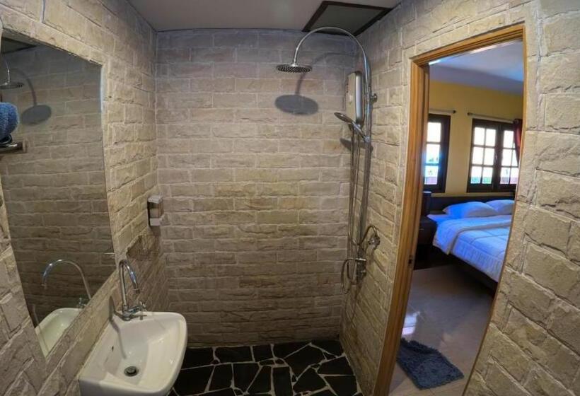 Majatalo Sapparot Bar & Bungalows