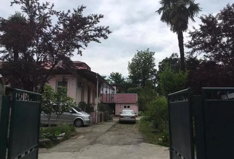 پانسیون The Mamedov S House