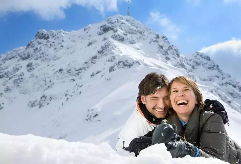 Retkeilymaja Berghütte Burgweghof Jugendgästehaus