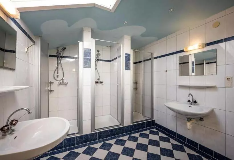 Retkeilymaja Berghütte Burgweghof Jugendgästehaus