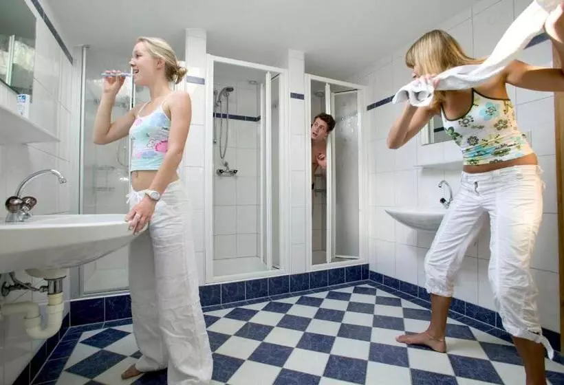 Retkeilymaja Berghütte Burgweghof Jugendgästehaus