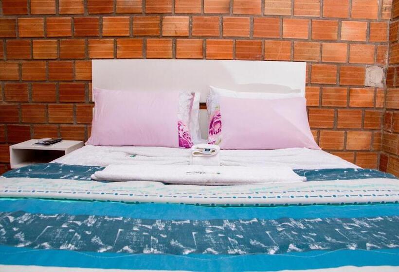 Retkeilymaja Pousada Ilha Mar