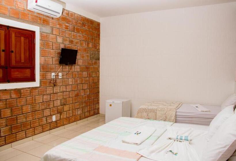 Retkeilymaja Pousada Ilha Mar